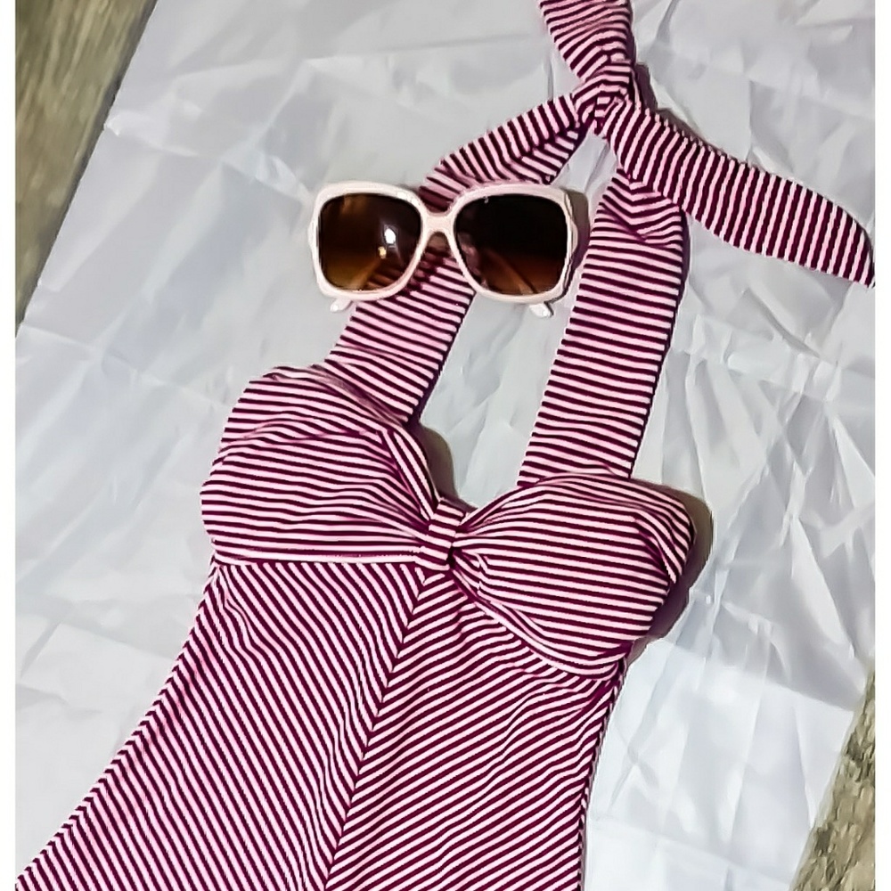 Unique Vintage retro 60's style halter swim suit